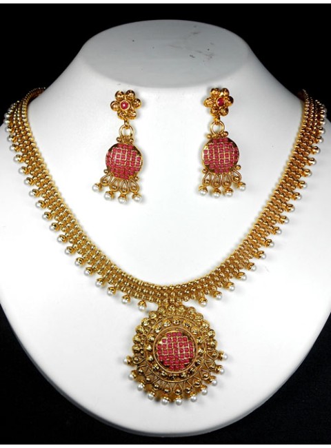 Exclusive Polki Set